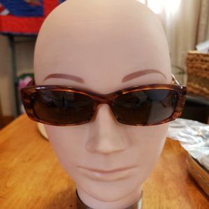 BEAUSOLLEIL  Sunglasses with Hard Case